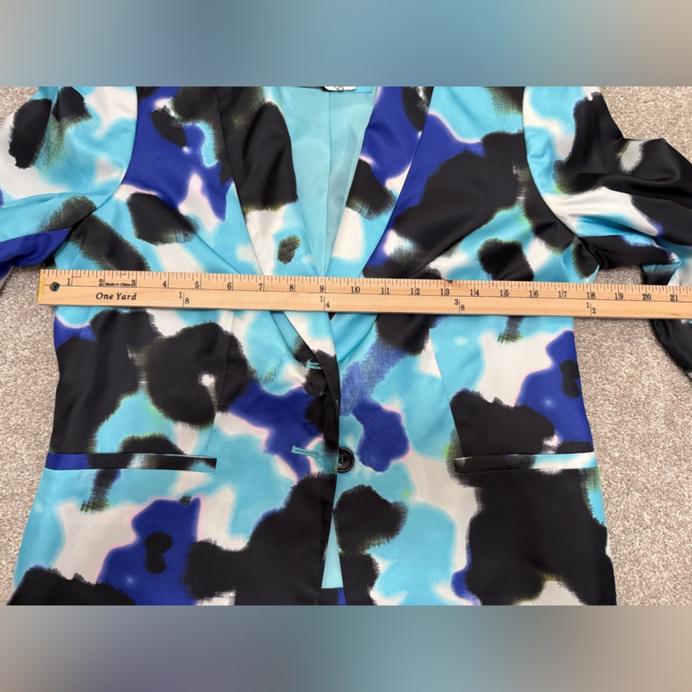 The Limited Blue and Black Abstract Patterned Blazer - size Medium - EUC - Picture 5 of 8